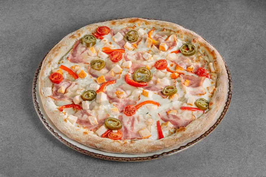 Острая с цыплёнком и беконом