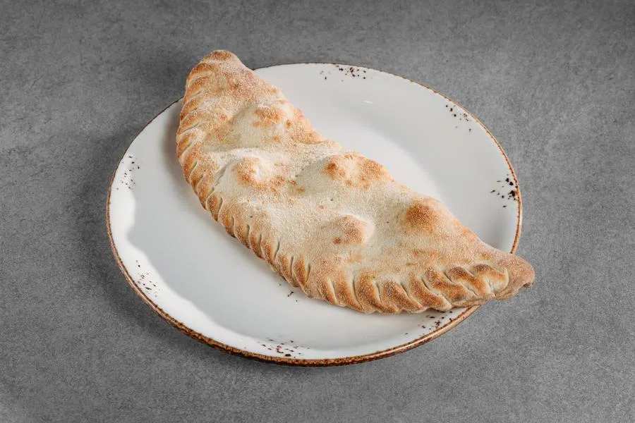 Кальцоне с курицей