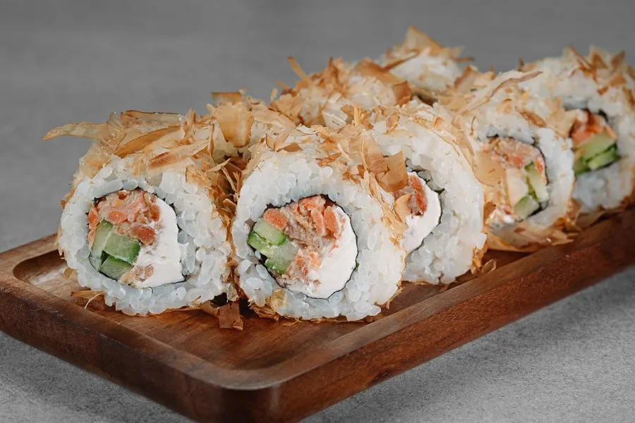 Бонито с лососем